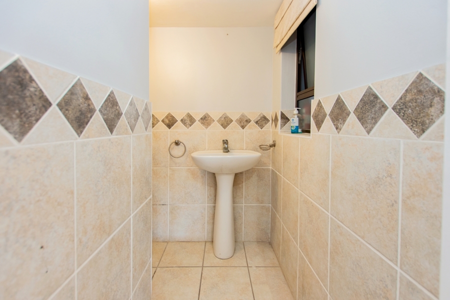 7 Bedroom Property for Sale in Myburgh Park Western Cape
